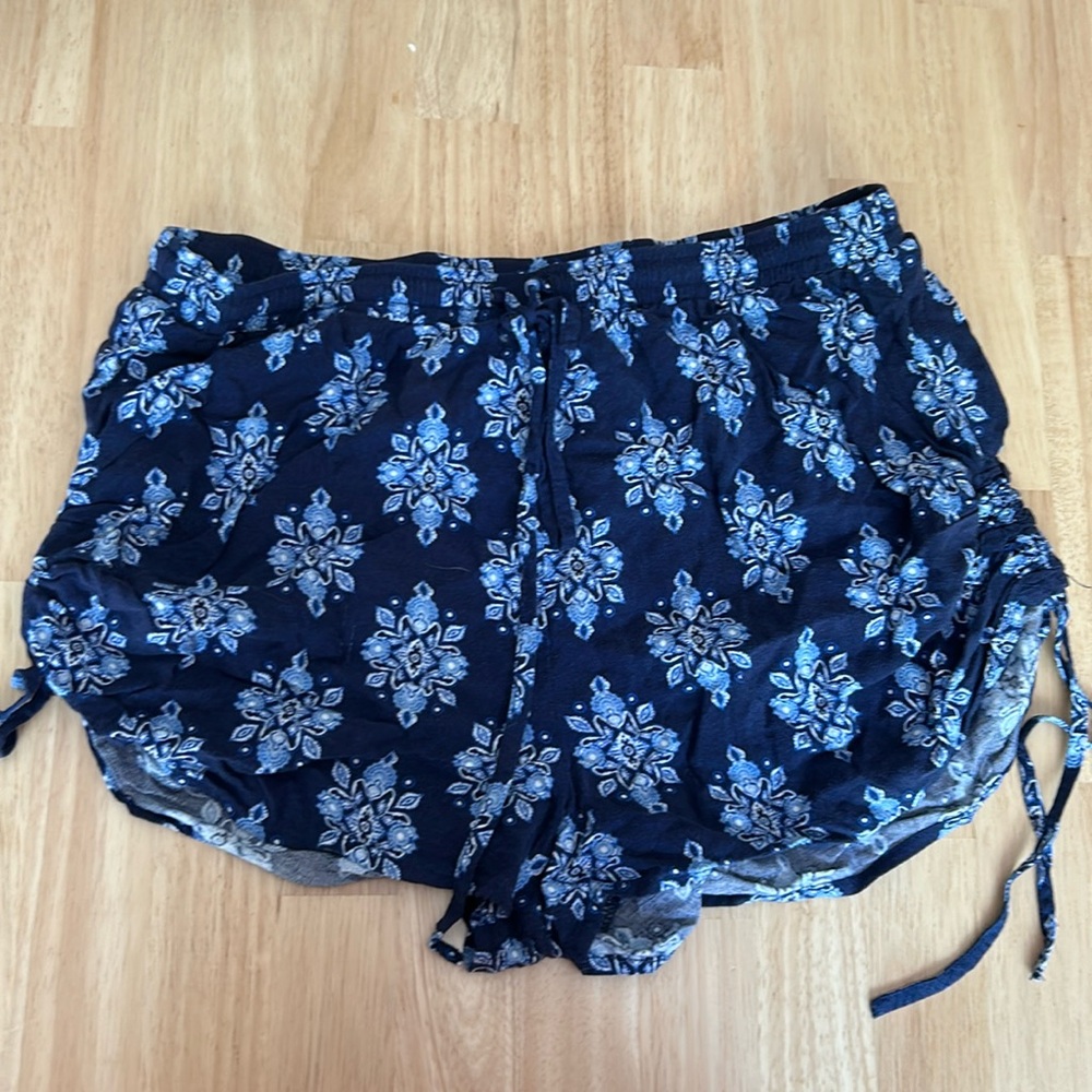 Flowy shorts